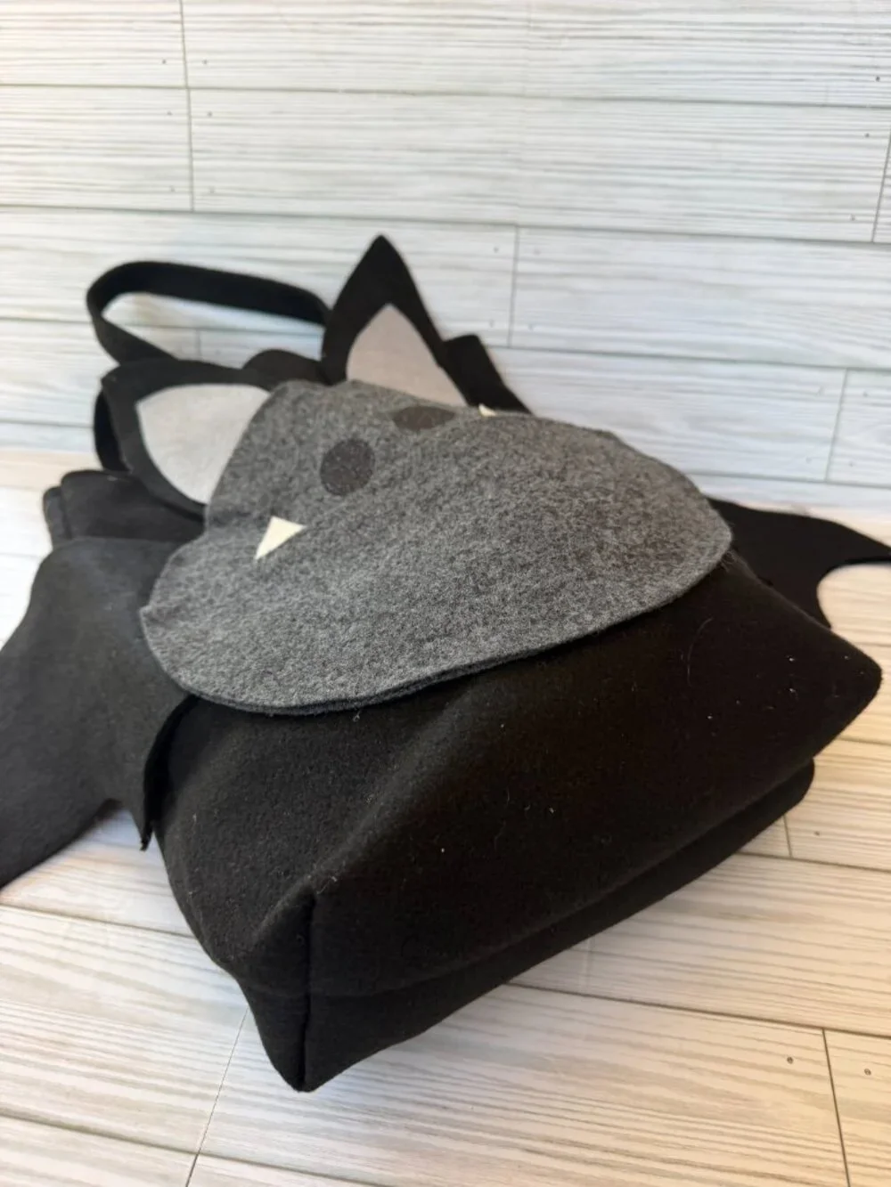 Bat Halloween Treat bag, handmade felt trick or treat bag, kids Halloween candy